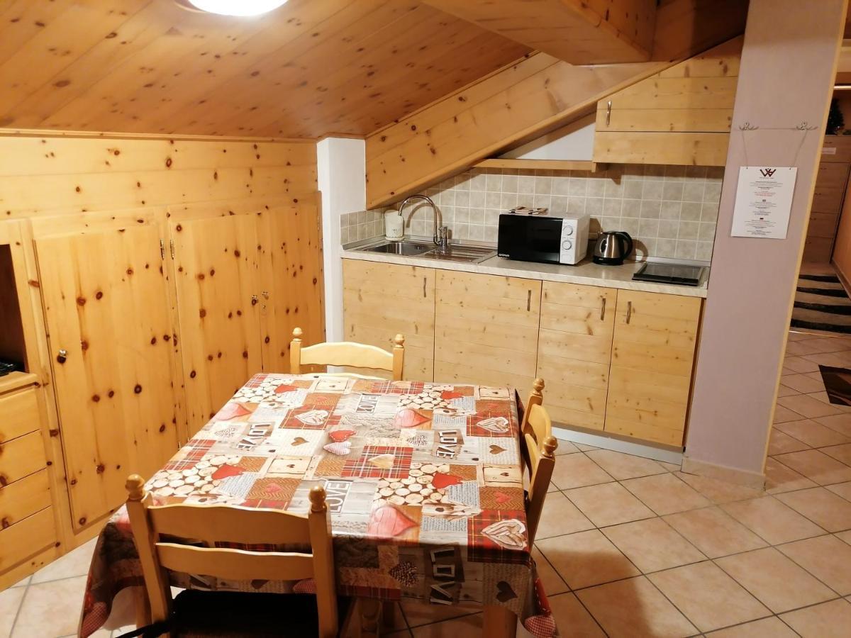 ליביניו Wood Apartments מראה חיצוני תמונה
